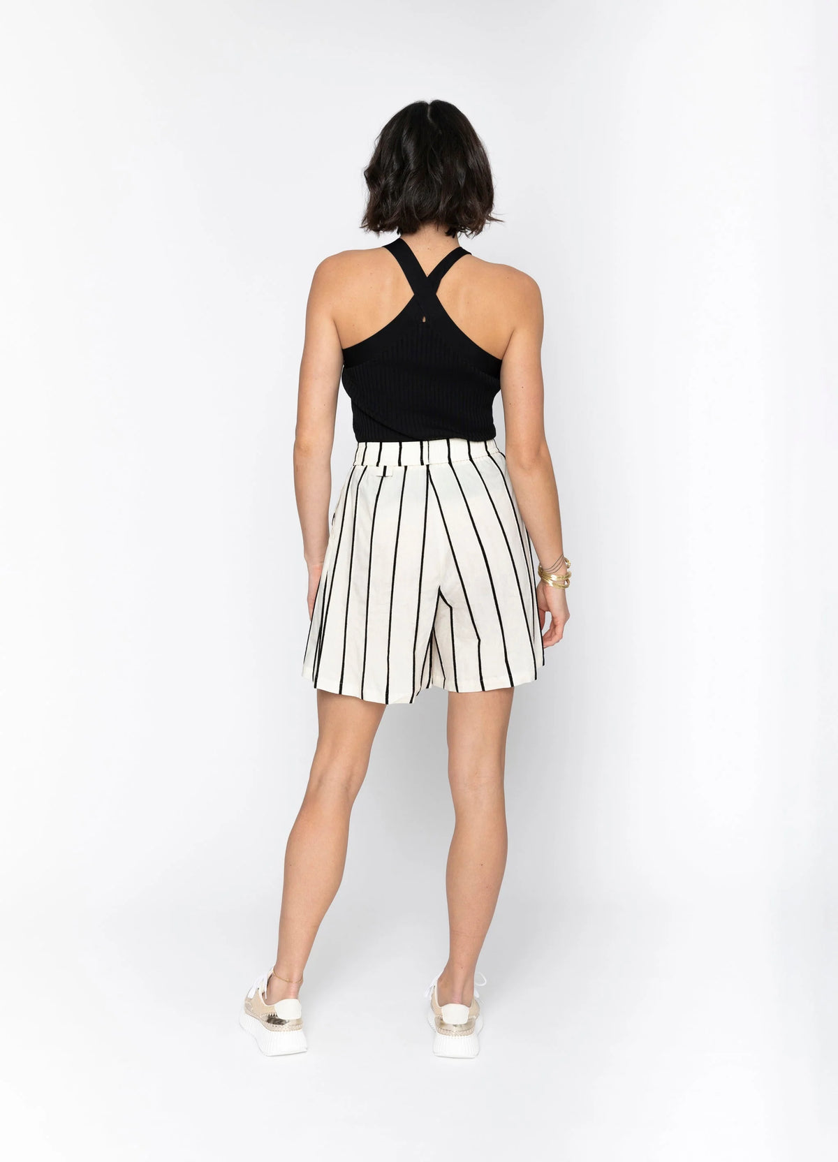 BLACKLIST - Vena Top Black
