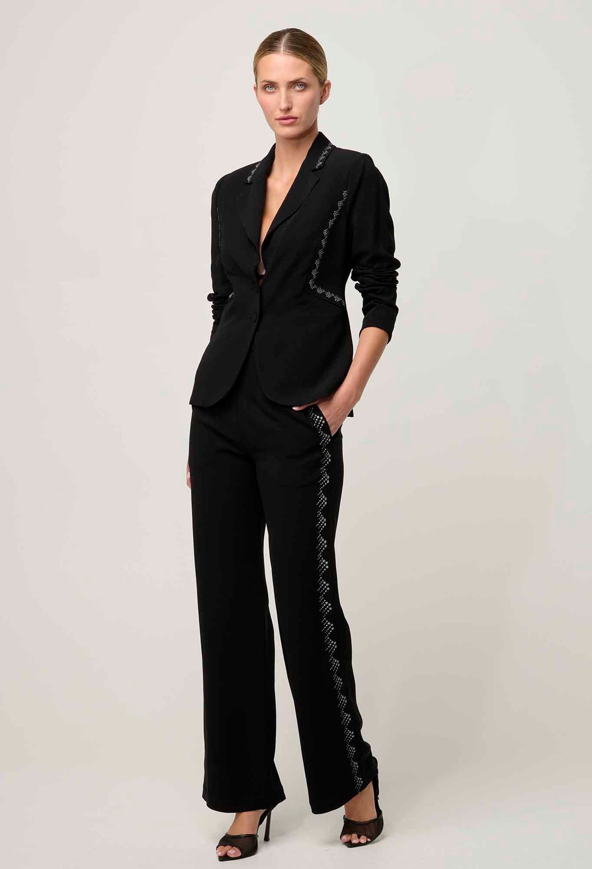 ONCE WAS - Elvira Pant