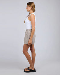 SILENT THEORY - Sunday Short